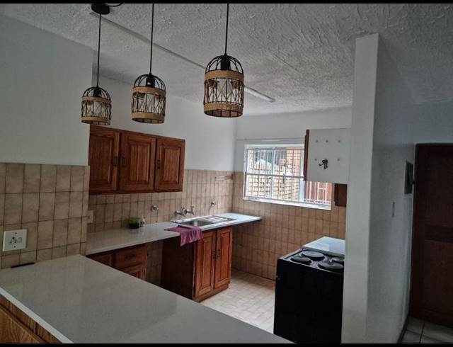 2 BEDROOM PROPERTY TO RENT IN SUNNYSIDE